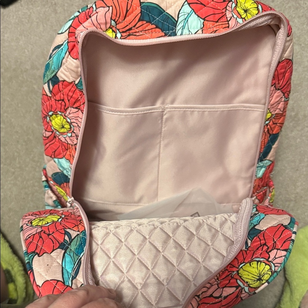 Brand new with tags Vera Bradley Vibrant Floral Backpack in Coral and Teal - Picture 3 of 7
